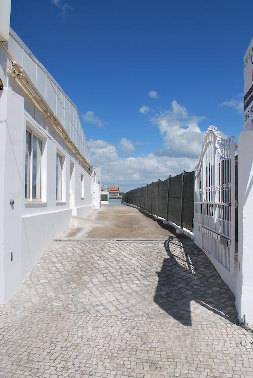 Granada Holidays Guest House São Martinho do Porto Exterior foto